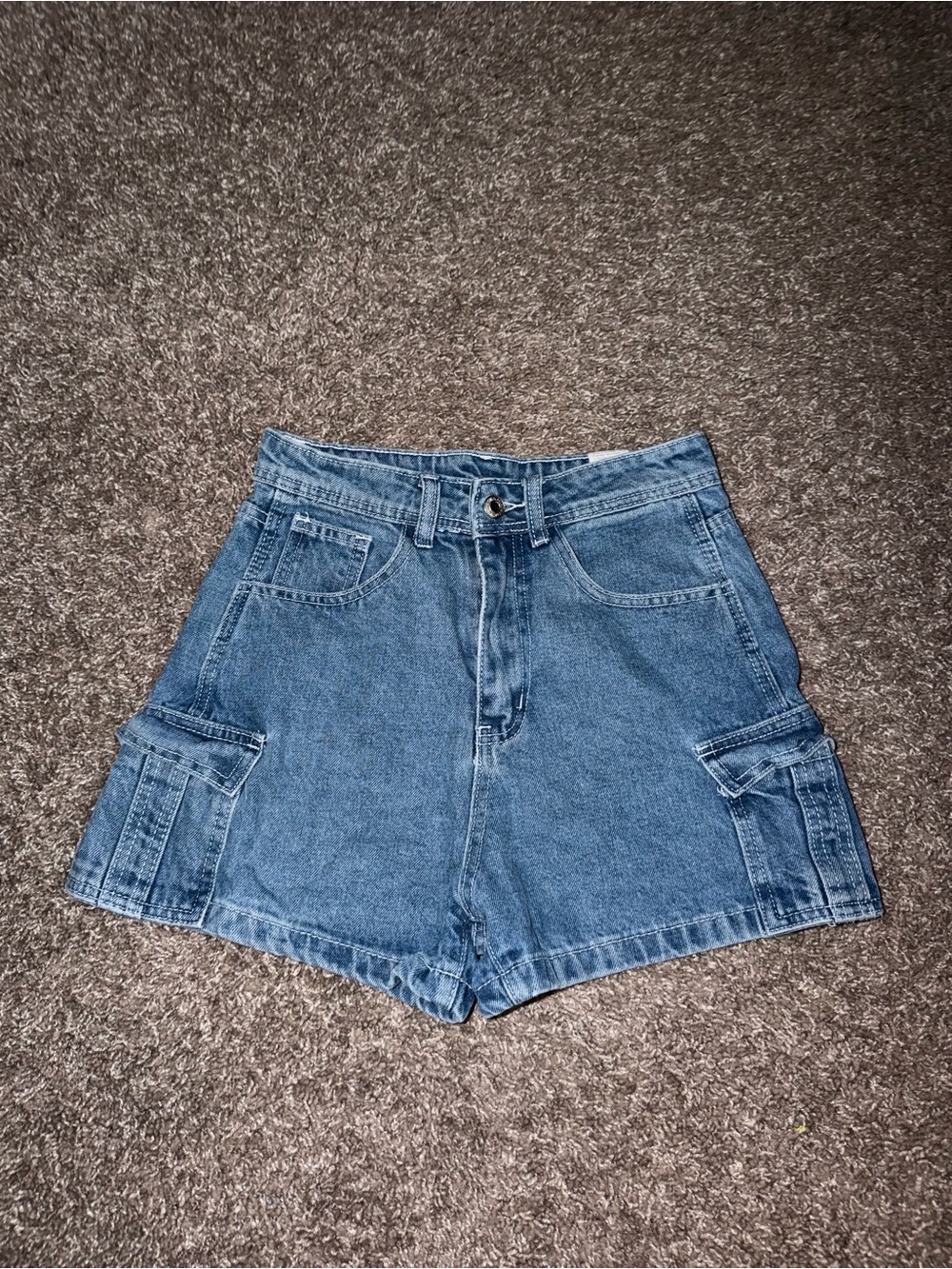SHEIN Blue High-Waist Cargo Denim Shorts